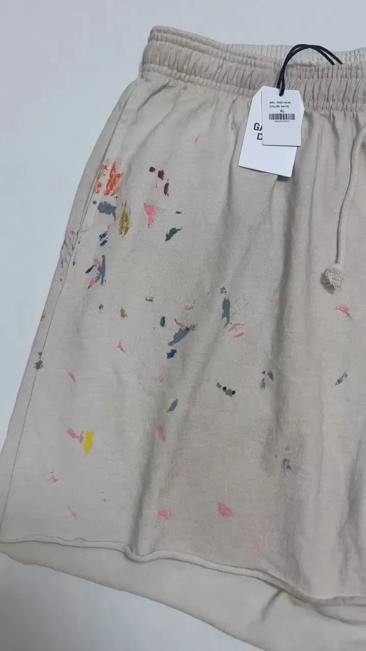 Heavy craftsmanship, the first choice for American boys in summer GALLERY DEPT. INSOMNIA SHORTS/WHITE English mud-dyed and ink-splashed shorts, off-white S-XL, super comfortable and breathable fabric, frees the lower body, heavy wash, mud-dyed and distressed, super complex ink-splashed graffiti